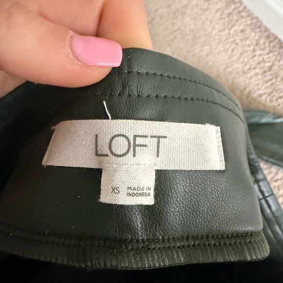 LOFT Faux Leather Leggings in Olive Green - Picture 3 of 3